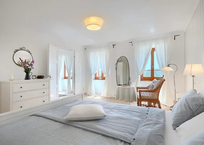 Mare Monti 别墅 Drivenik